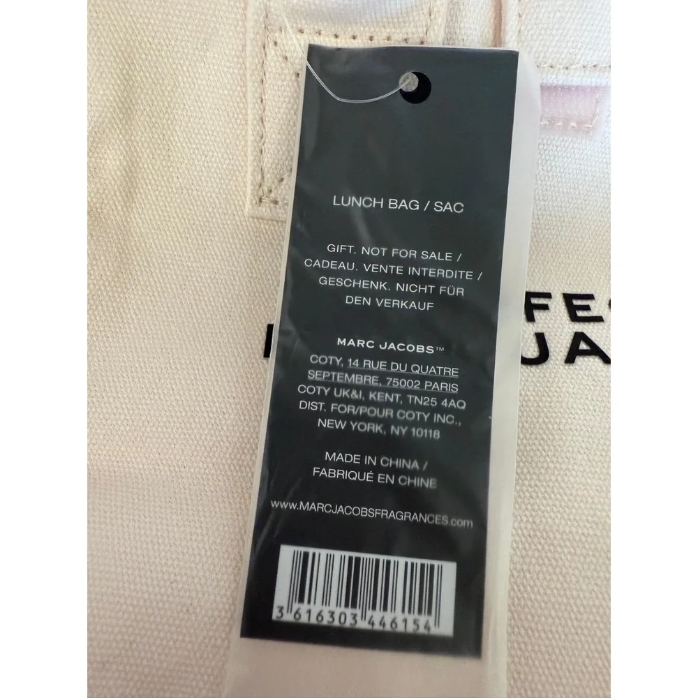 NIB Marc Jacobs Perfect Lunch Tote with Charm - Picture 8 of 8